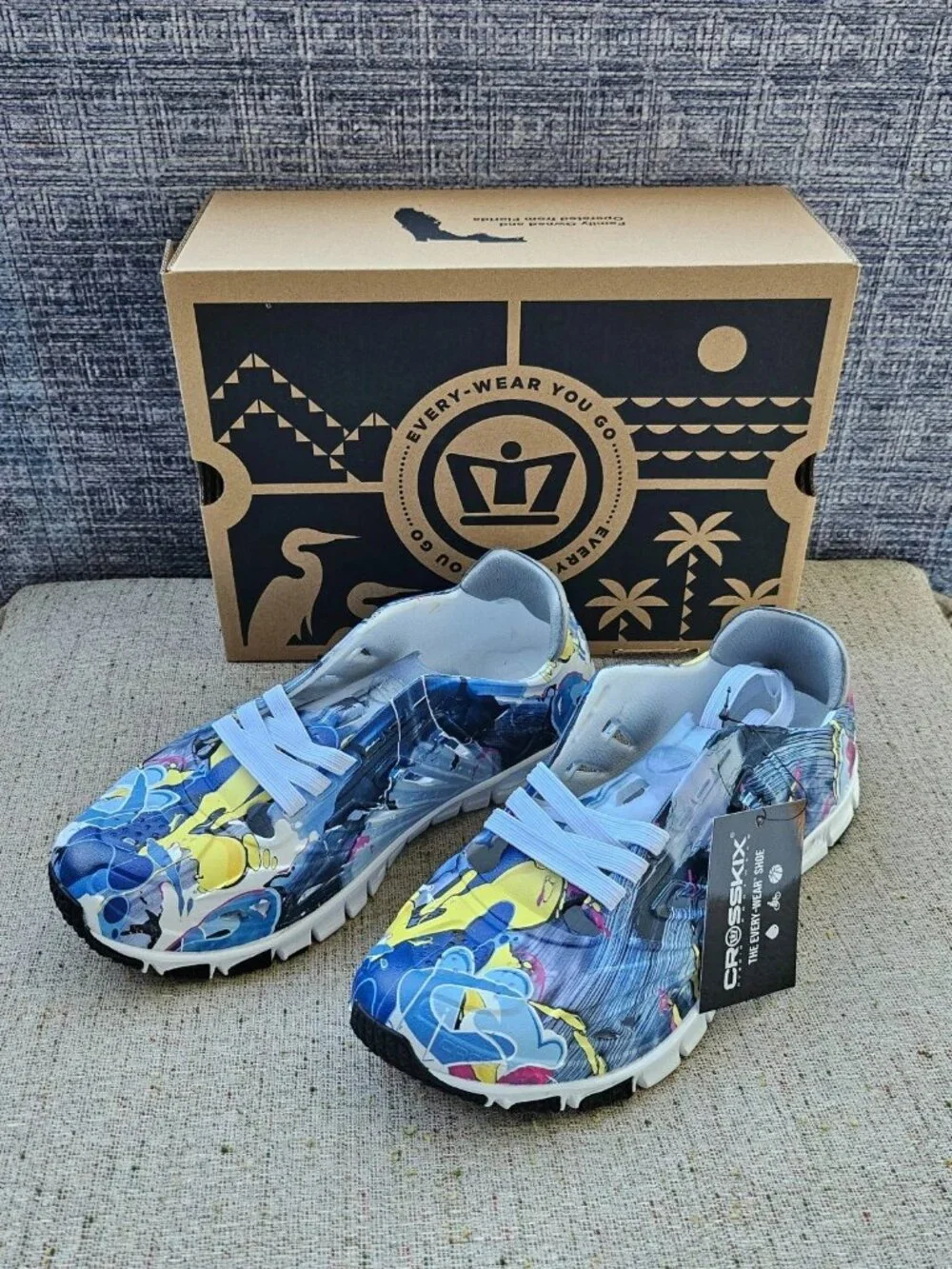Crosskix Shoes Confetti Blue Waterproof Summer Sneaker Lace Up Size 6US 38EU Box